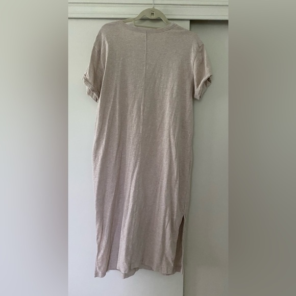 Old Navy t-shirt dress - Picture 4 of 4